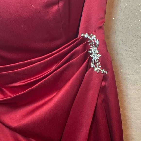 David’s bridal Bridesmaids or prom dress - Picture 3 of 6